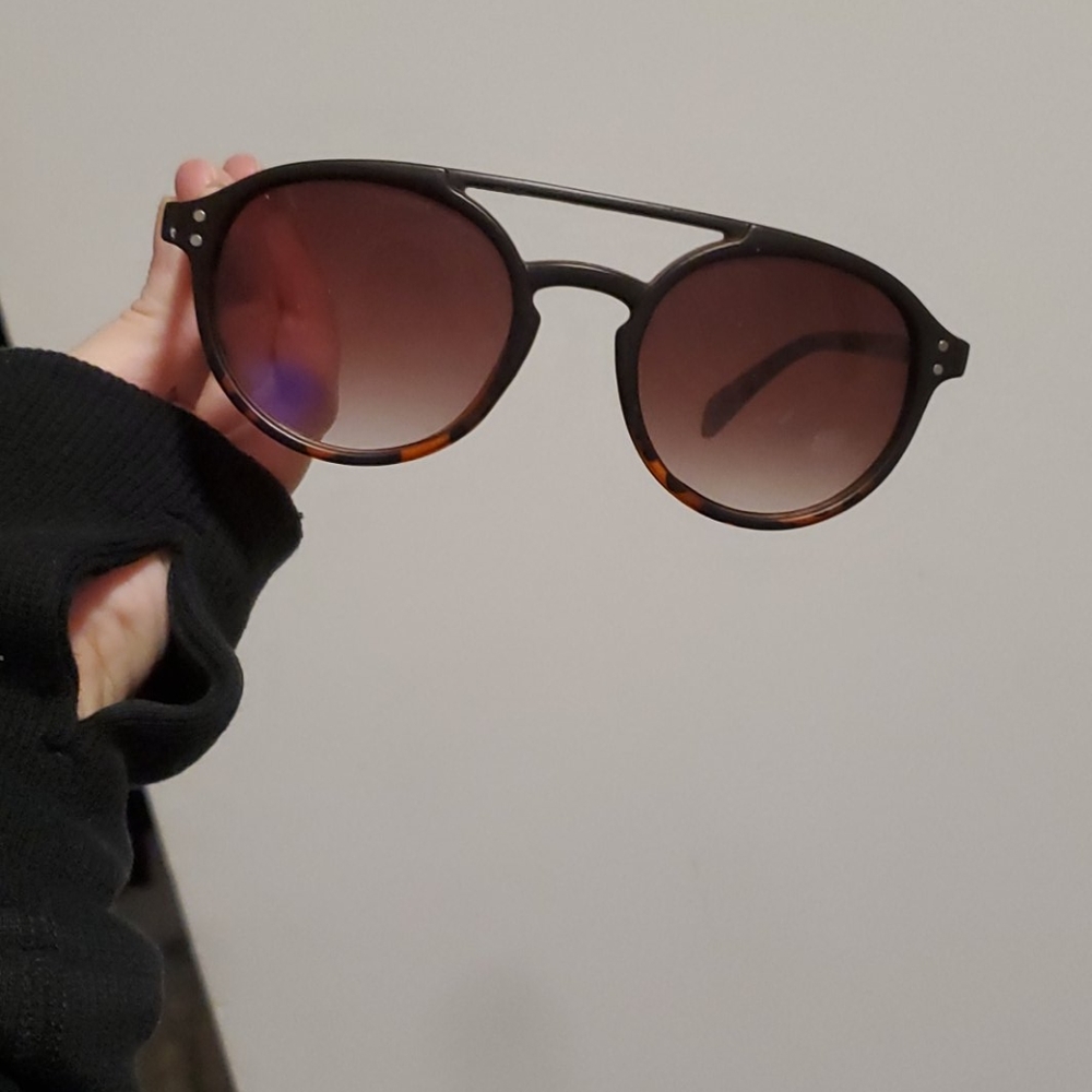 💫 2/$25 • Sunglasses